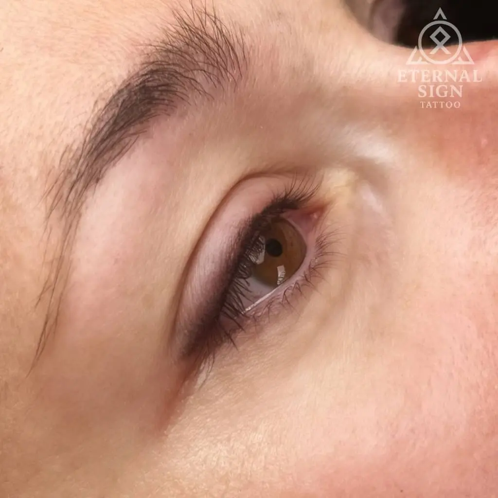 Eyeliner med skyggeeffekt – Fredrikstad